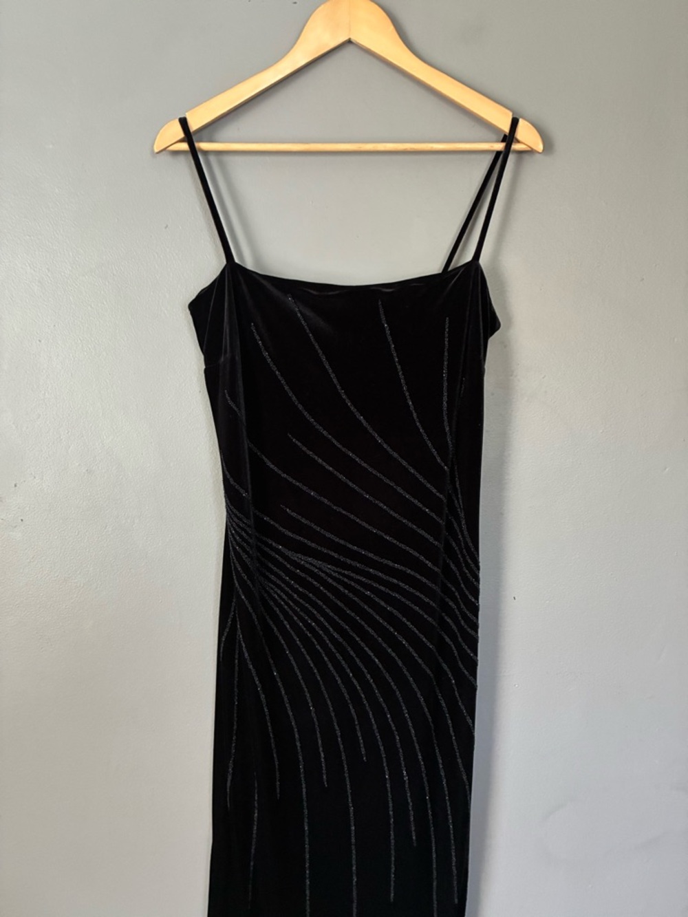 Vintage 90s Black Velvet Beaded Gown Prom dress feminine Size 11/12 fits 10 - Picture 3 of 10